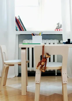 Aalto Children's Table Square fra Artek