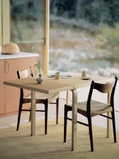Aalto Table Foldable, DL81C fra Artek