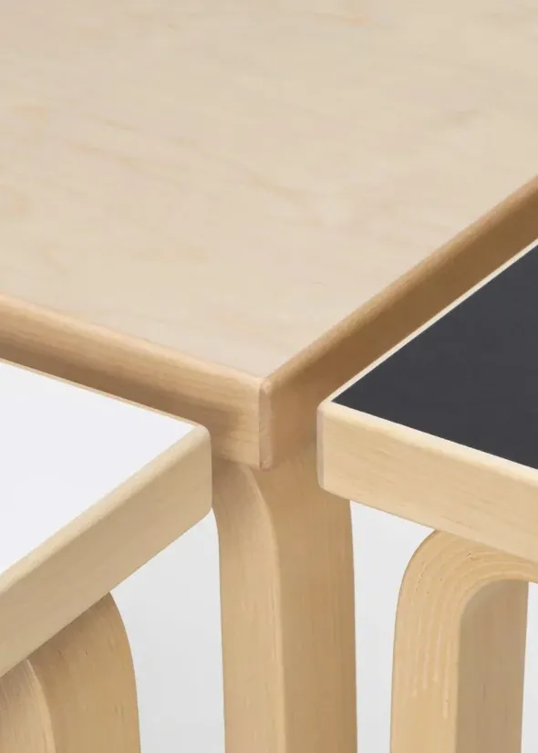 Aalto Table Half-Round 96, Ø150 cm fra Artek