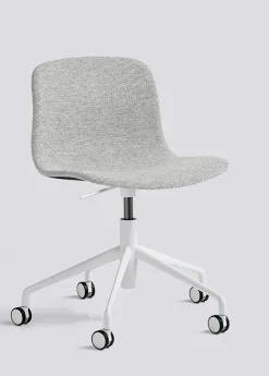 About a Chair AAC51 fra Hay