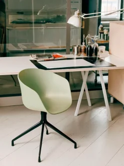 About a Chair AAC20 fra Hay