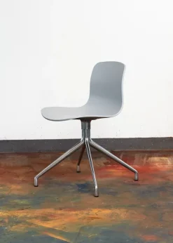 About a Chair AAC10 fra Hay