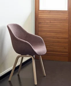 About a Chair AAC123 fra Hay