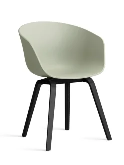 About a Chair AAC22 fra Hay