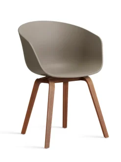 About a Chair AAC22 fra Hay