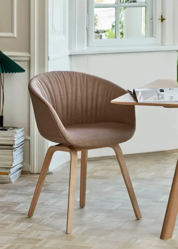 About a Chair AAC23 Soft fra Hay