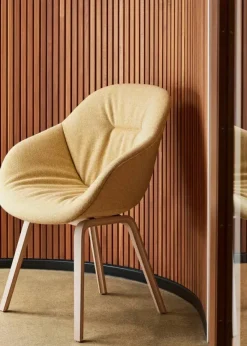About a Chair AAC123 Soft fra Hay