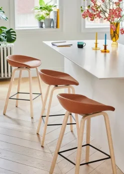 About a Stool AAS33 fra Hay