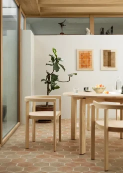 After Dining Table Ø120, ash fra Fritz Hansen