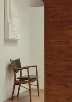 46 Armchair, eg klar olie af Finn Juhl