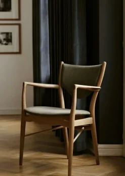 46 Armchair, eg olie af Finn Juhl