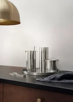Arne Jacobsen Isspand, 1 l fra Stelton
