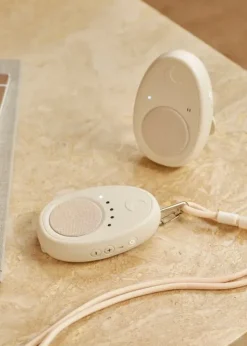 Babyalarm, cream white fra Moonboon