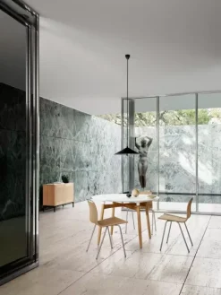 BA103 Preludia spisebord, hvid laminat eg olie fra Carl Hansen & Søn