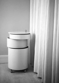 Barboy Sidebord, lilac grey af Verner Panton