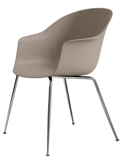 Bat spisebordsstol, conic base fra GUBI
