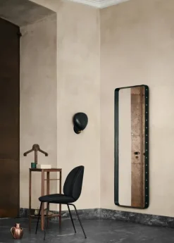 Beetle Chair, fuldpolstret fra GUBI