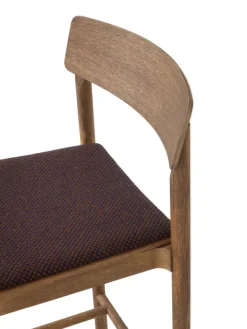 Betty TK14 counterstol med polster fra &Tradition
