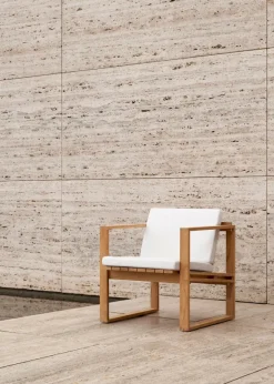 BK11 udendørs loungestol i teak fra Carl Hansen & Søn