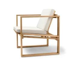 BK11 udendørs loungestol i teak fra Carl Hansen & Søn