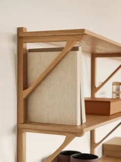 BM29 Shelf, model 2920 af Børge Mogensen
