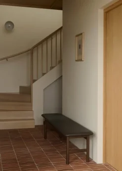 3172 bænk uden ryglæn af Børge Mogensen