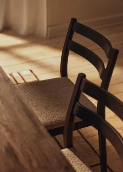 Boda spisebordsstol, stabelbar fra Ferm Living