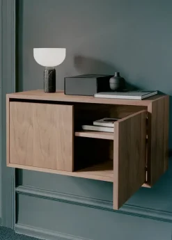 Cabinet Low w. Doors fra New Works