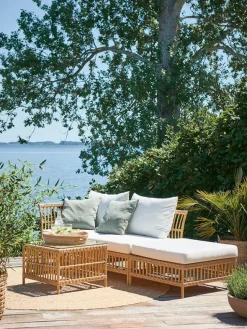Caroline Exterior Sidebord, Natural fra Sika-Design