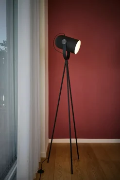 Carronade II Gulvlampe fra Le Klint
