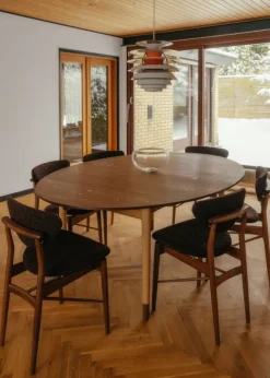 108 Chair, eg olie af Finn Juhl