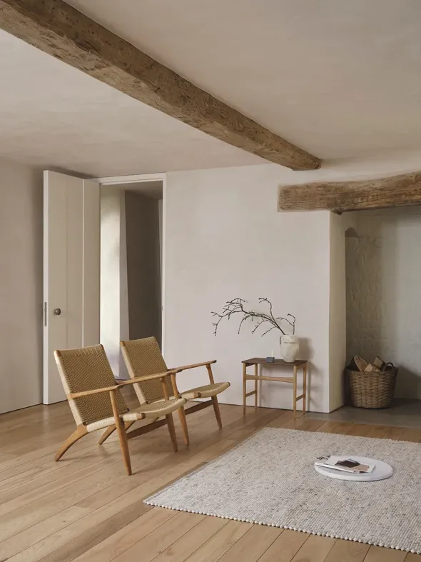 CH25 Loungestol, valnød olie af Hans J. Wegner
