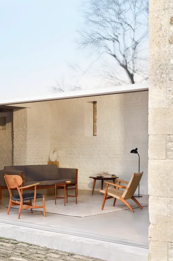 CH25 Loungestol, valnød olie af Hans J. Wegner