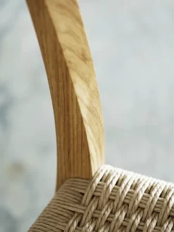 CH23 Spisestol, eg olie af Hans J. Wegner