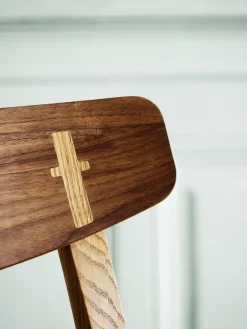 CH23 Spisestol, eg/valnød olie af Hans J. Wegner
