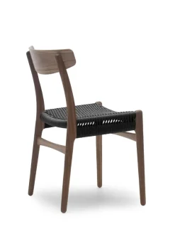CH23 Spisestol, valnød olie med sort flet af Hans J. Wegner