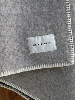 Cleo no. 01 Plaid fra Hein Studio