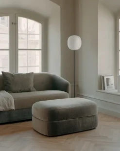 Covent Pouf, medium fra New Works