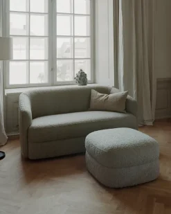 Covent Pouf, small fra New Works