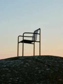 Dapple havestol m. armlæn fra Ferm Living