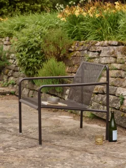 Dapple udendørs loungestol fra Ferm Living
