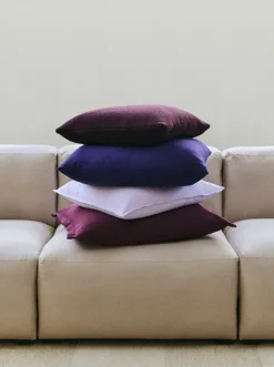 Dot Cushion Linen fra Hay