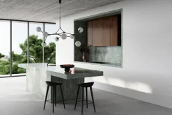 Drop Bulp Chandelier, grey fra 101 Copenhagen