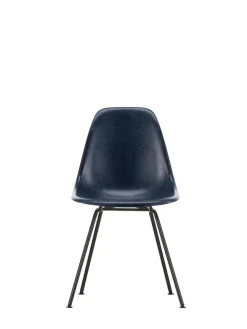 Eames Fiberglass Chair DSX, sortlakeret fra Vitra