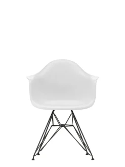 Eames Plastic Armchair DAR, sort pulverlakering fra Vitra