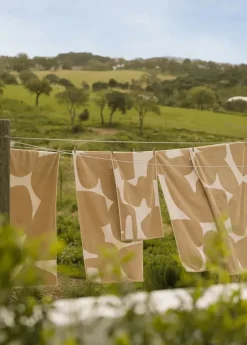 Ebb Beach Towel fra Ferm Living