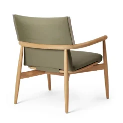 E018 Embrace udendørs loungestol fra Carl Hansen & Søn