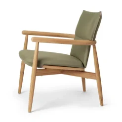 E018 Embrace udendørs loungestol fra Carl Hansen & Søn