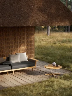 E023 Embrace udendørs sofabord, Ø80 fra Carl Hansen & Søn