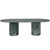 Epic Outdoor Dining Table, elliptical fra GUBI